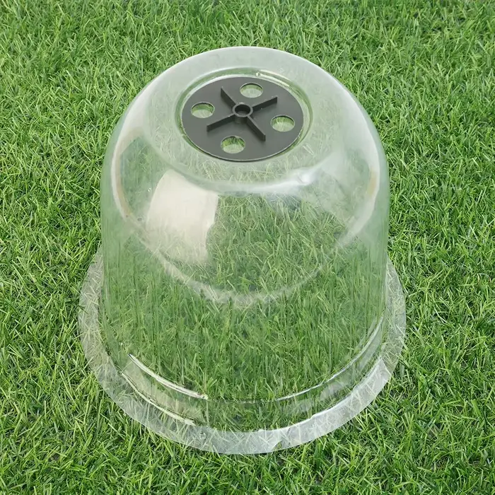 Cloche isolante réutilisable pour plantes de jardin