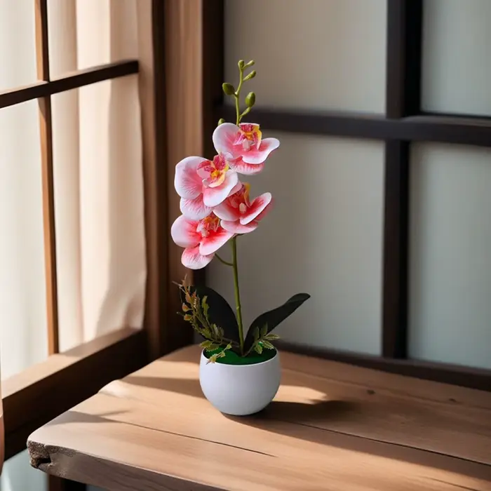 Plante en pot d'orchidée artificielle réaliste avec Pot en plastique pour la décoration de pièce maî
