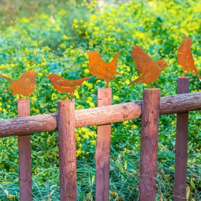 Silhouette d'oiseau rouillée charmante en métal pour jardin - Décoration rustique d'extérieur pour p