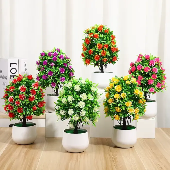Plante artificielle en pot
