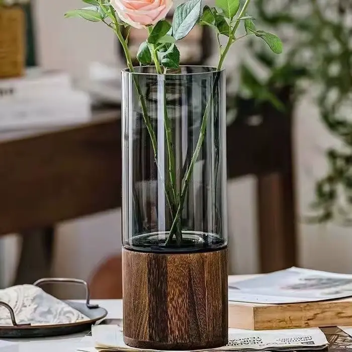 Vase en verre élégant avec base en bois pour plantes hydroponiques, arrangement floral moderne pour 