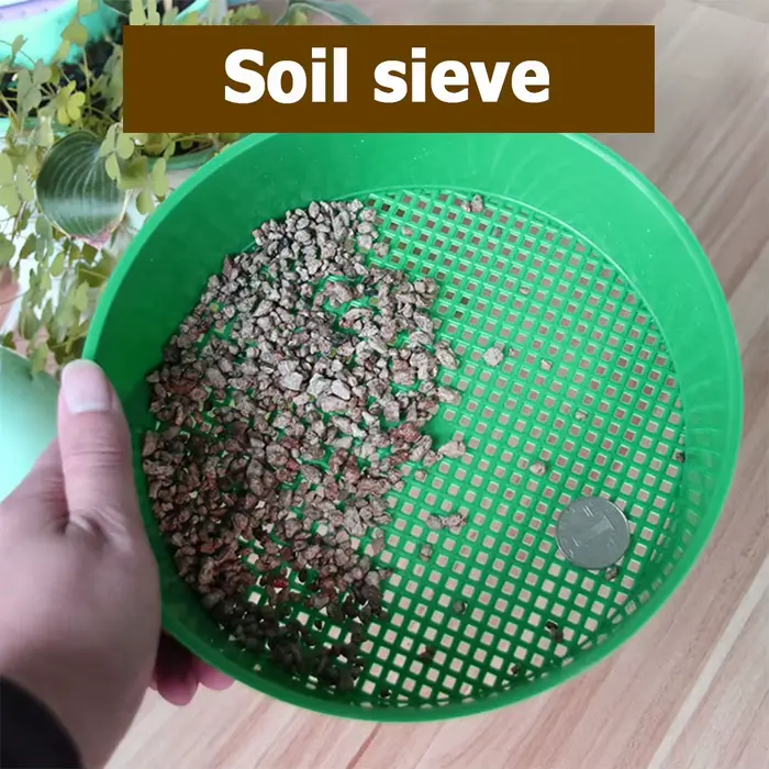 Tamis de sol en plastique