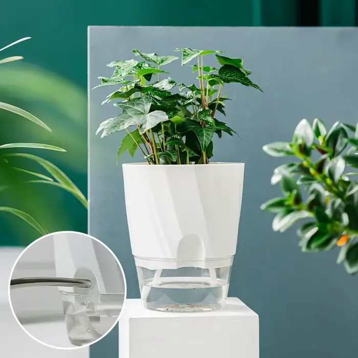 Pots de jardinières à arrosage automatique paresseux