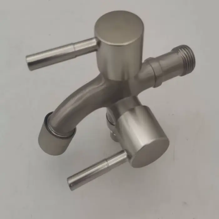 Robinet à double sortie, robinet multifonction à double sortie pour machine à laver et évier de buanderie